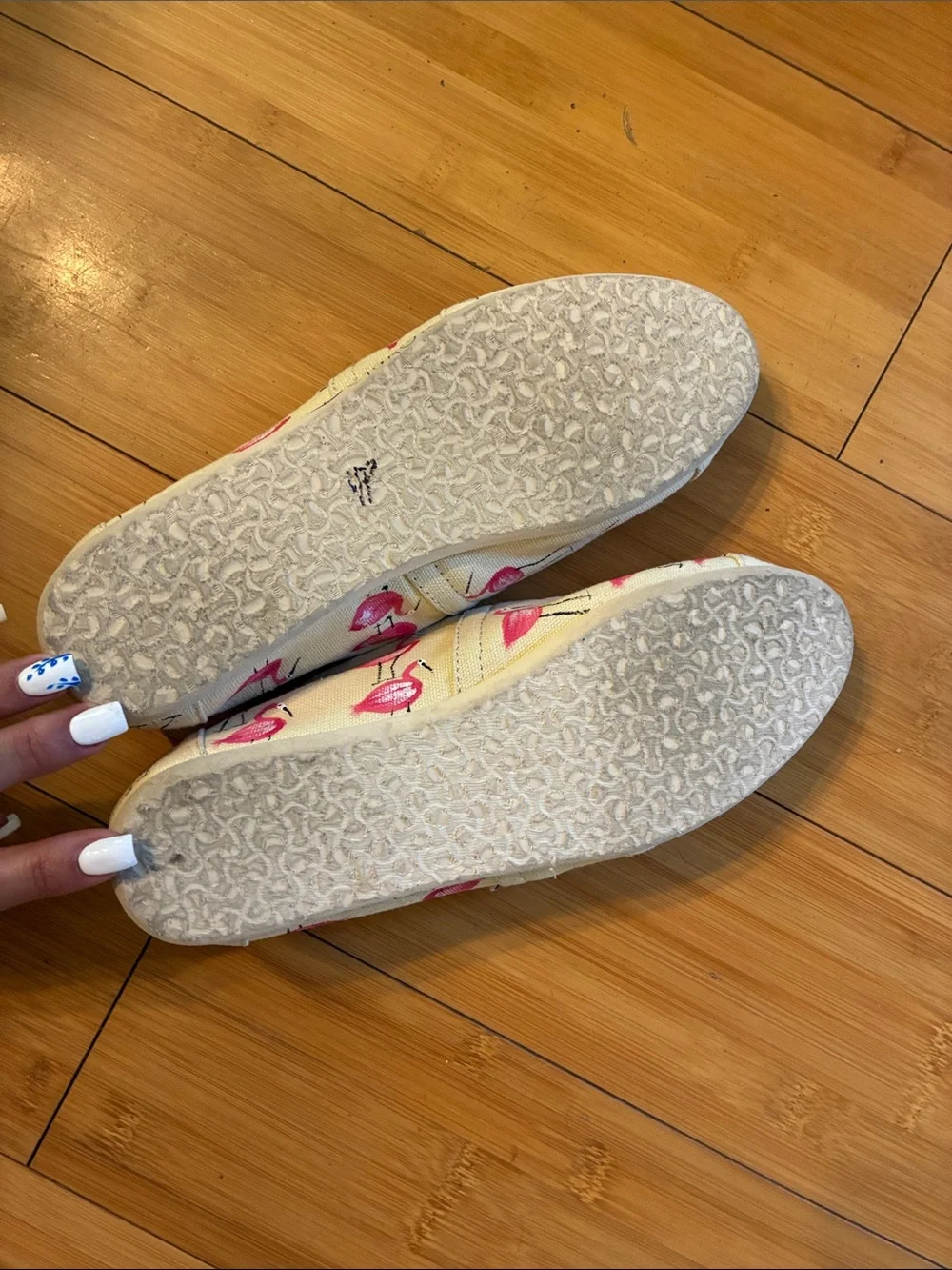TOMS Women's Cream Canvas Flats with Pink Flamingo Print